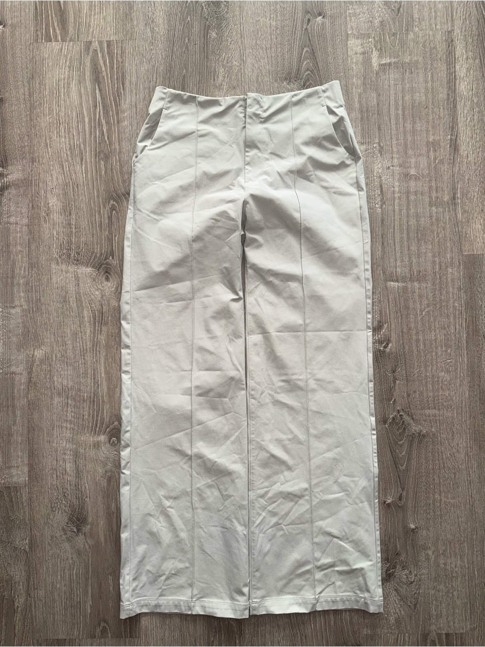 Vuori women’s meta wide leg pants